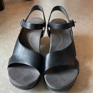 Dansko sandal size 40